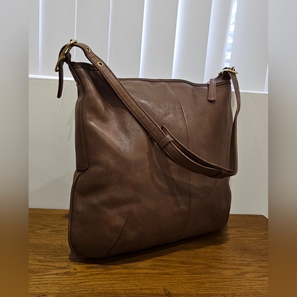 Vintage Coach Bucket Distressed Brown Leather Shoulder Bag - Picture 2 of 12